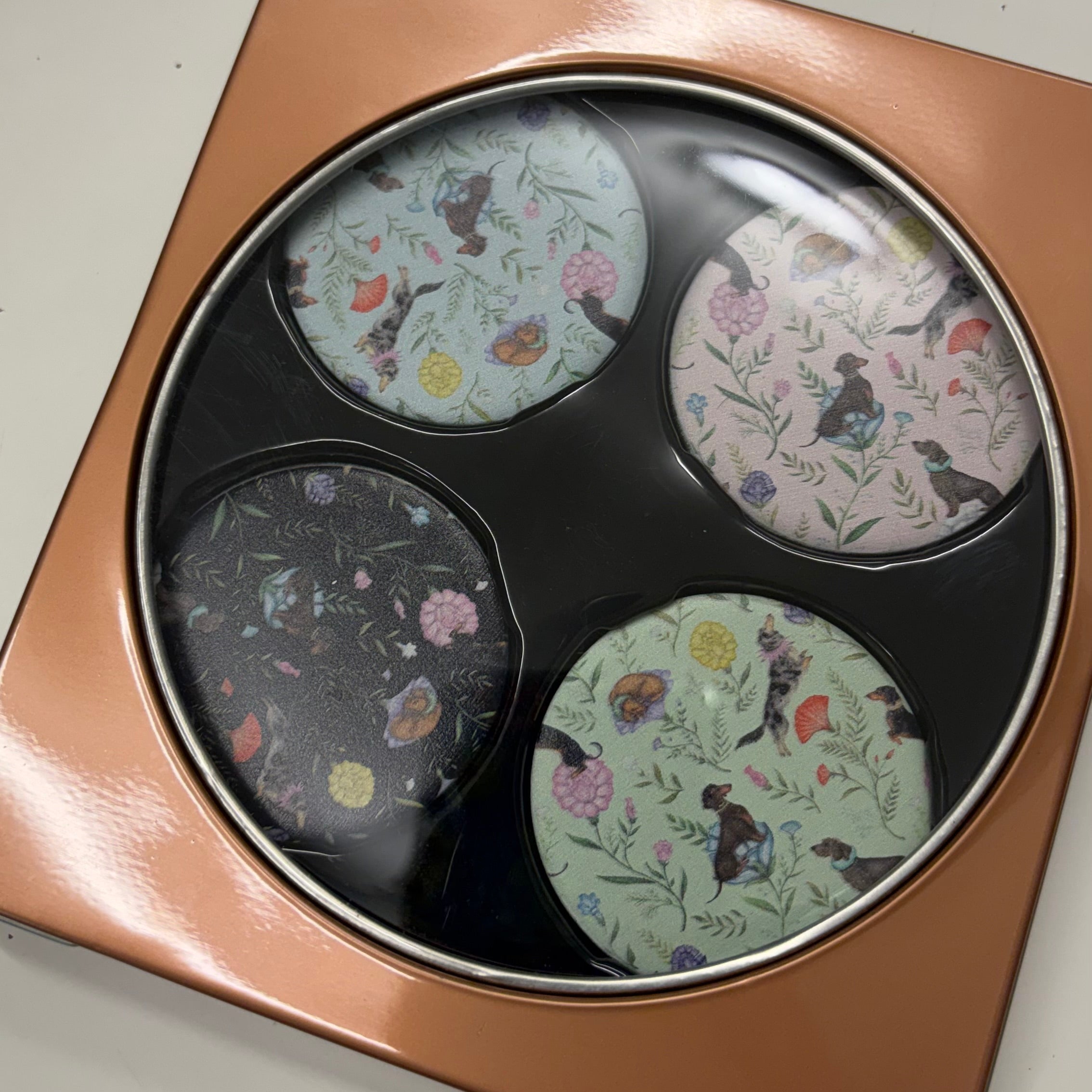 Pattern Weights with Cute Dogs