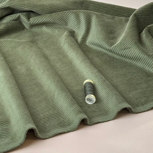 Stretch Washed Corduroy 4.5W in Moss Green