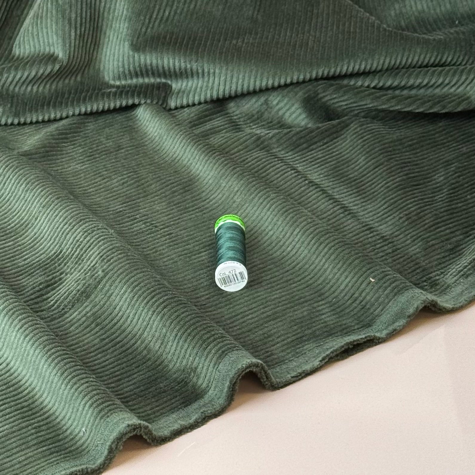 Stretch Washed Corduroy 4.5W in Forest Green