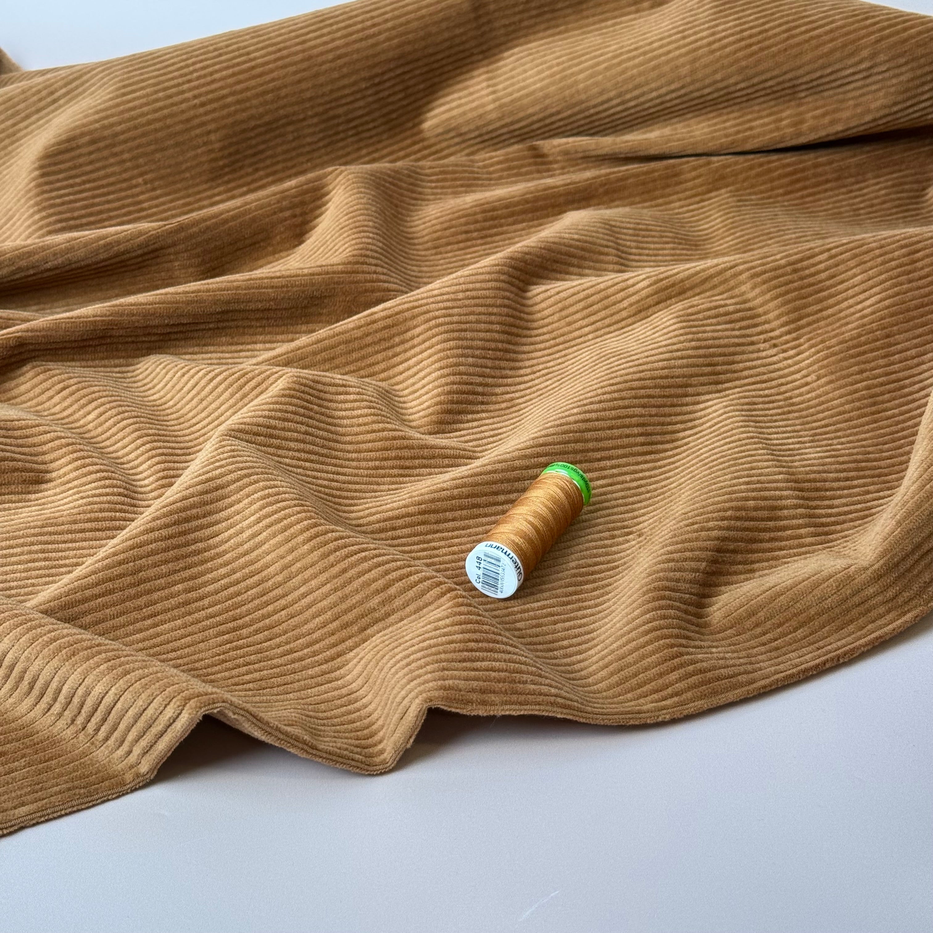 Stretch Washed Corduroy 4.5W in Camel