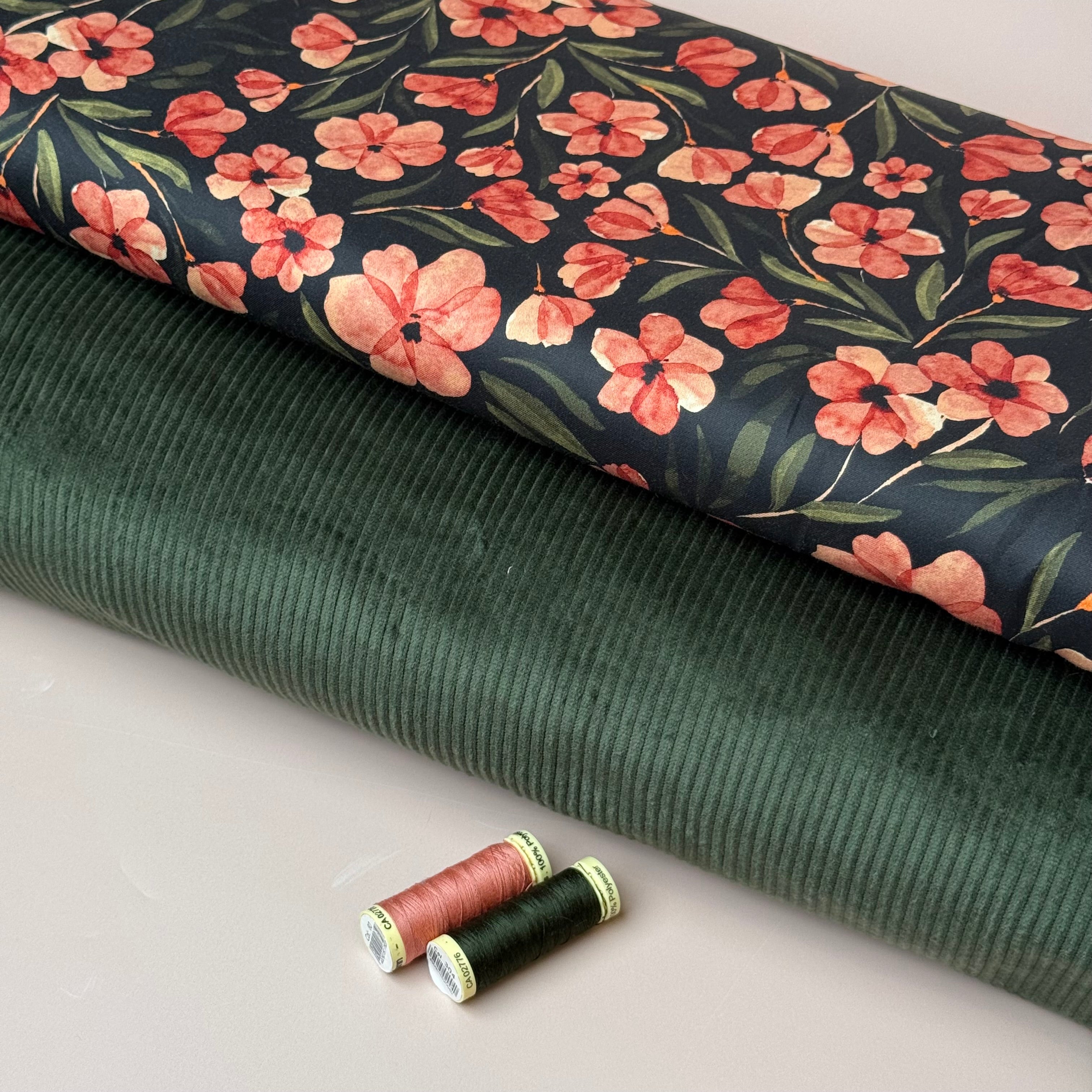 Stretch Washed Corduroy 4.5W in Forest Green