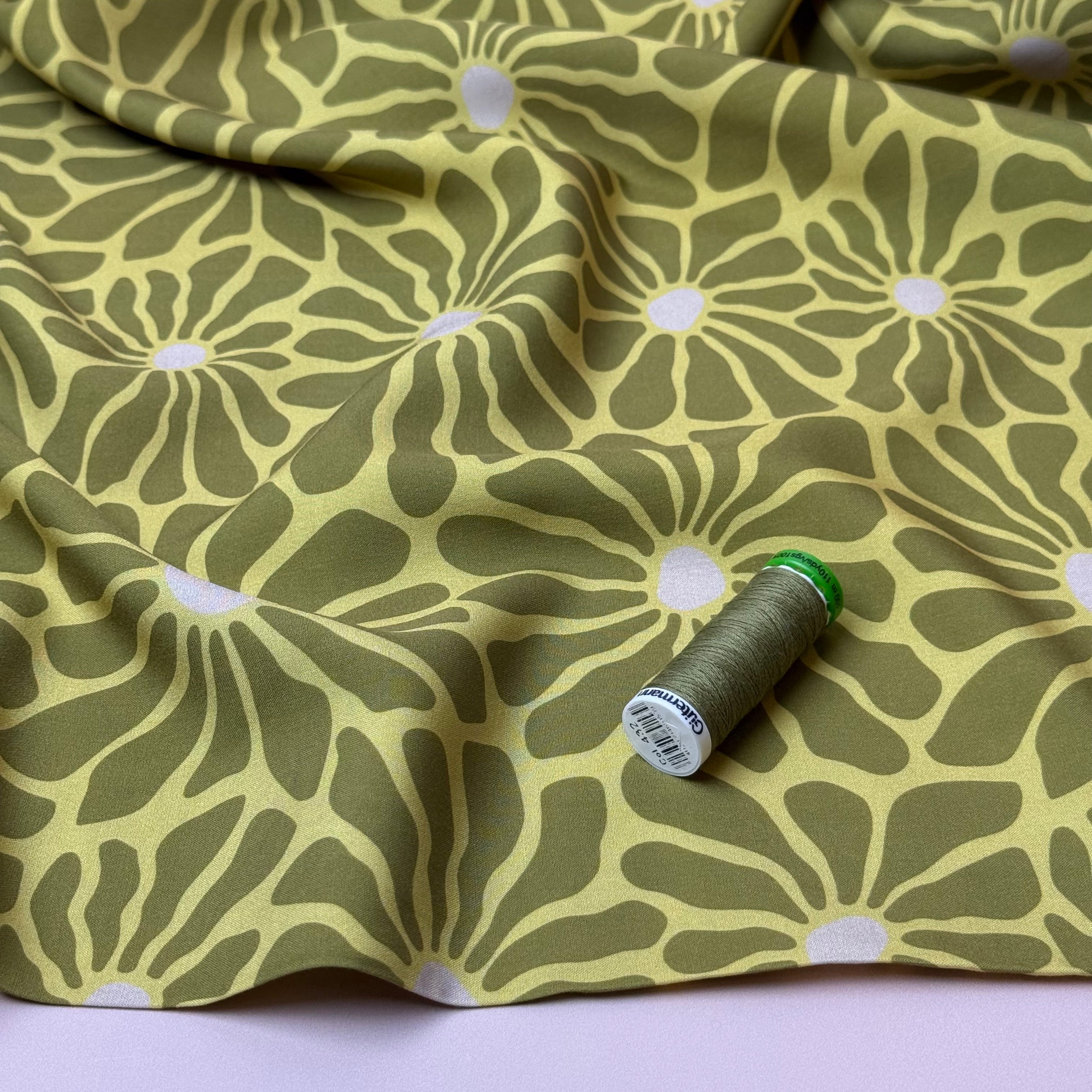 Graphic Flowers in Green Viscose Poplin Fabric