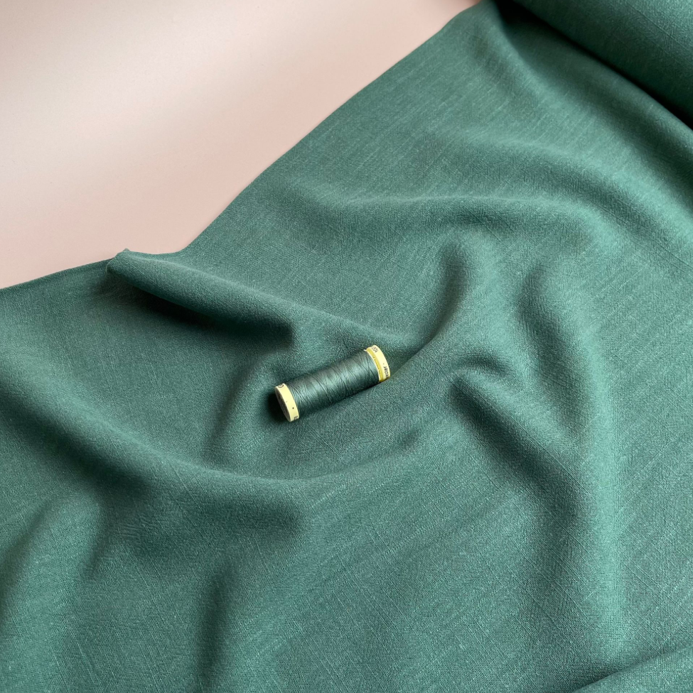 Sewing Kit - Revel Topper in Flow Linen Blend Fabric