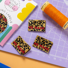 Translation missing: en.sections.featured_product.gallery_thumbnail_alt
