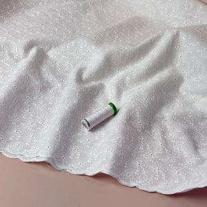 Scalloped Border Small Flowers Cotton Broderie Anglaise in White