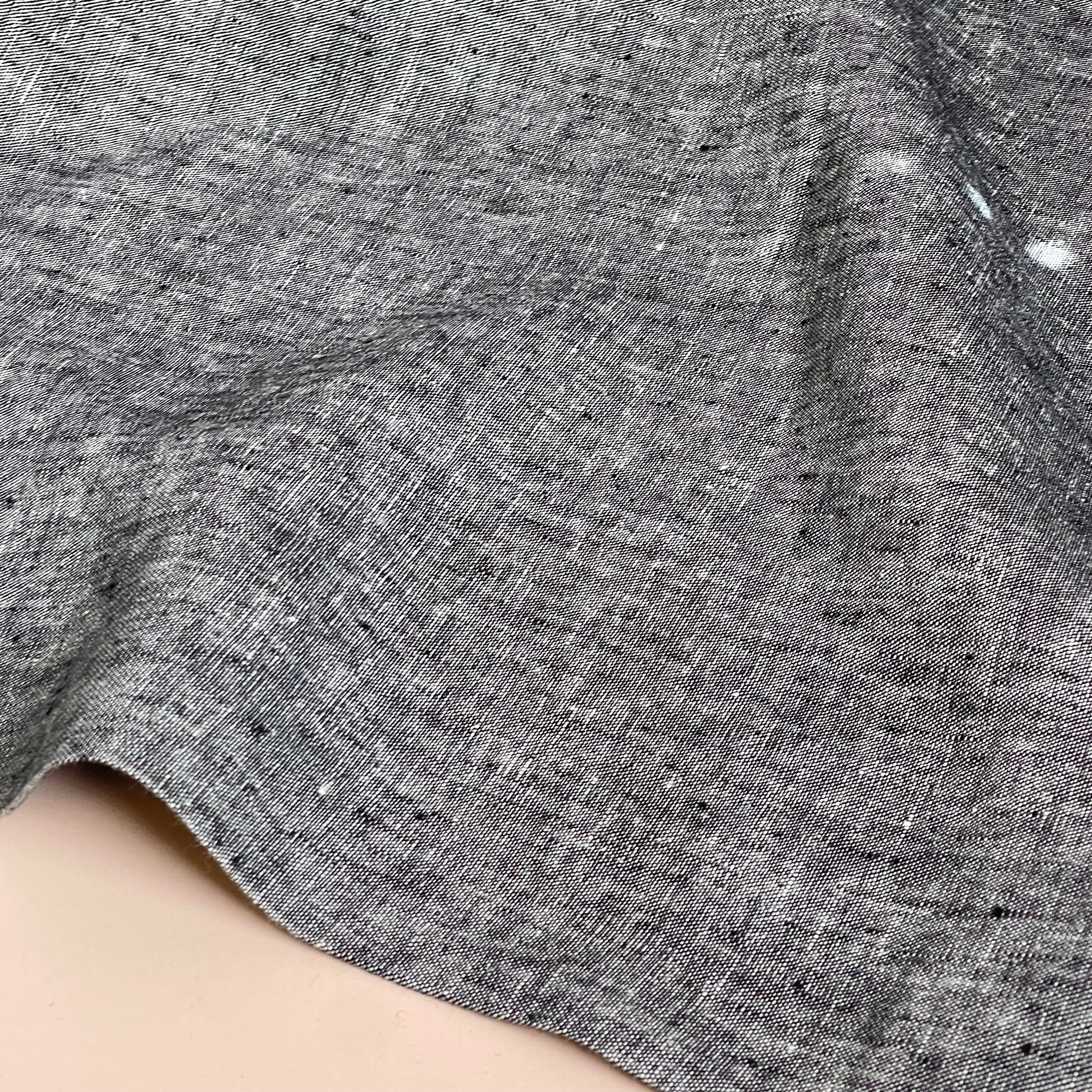 Yarn Dyed Pure Linen Fabric in Dark Navy