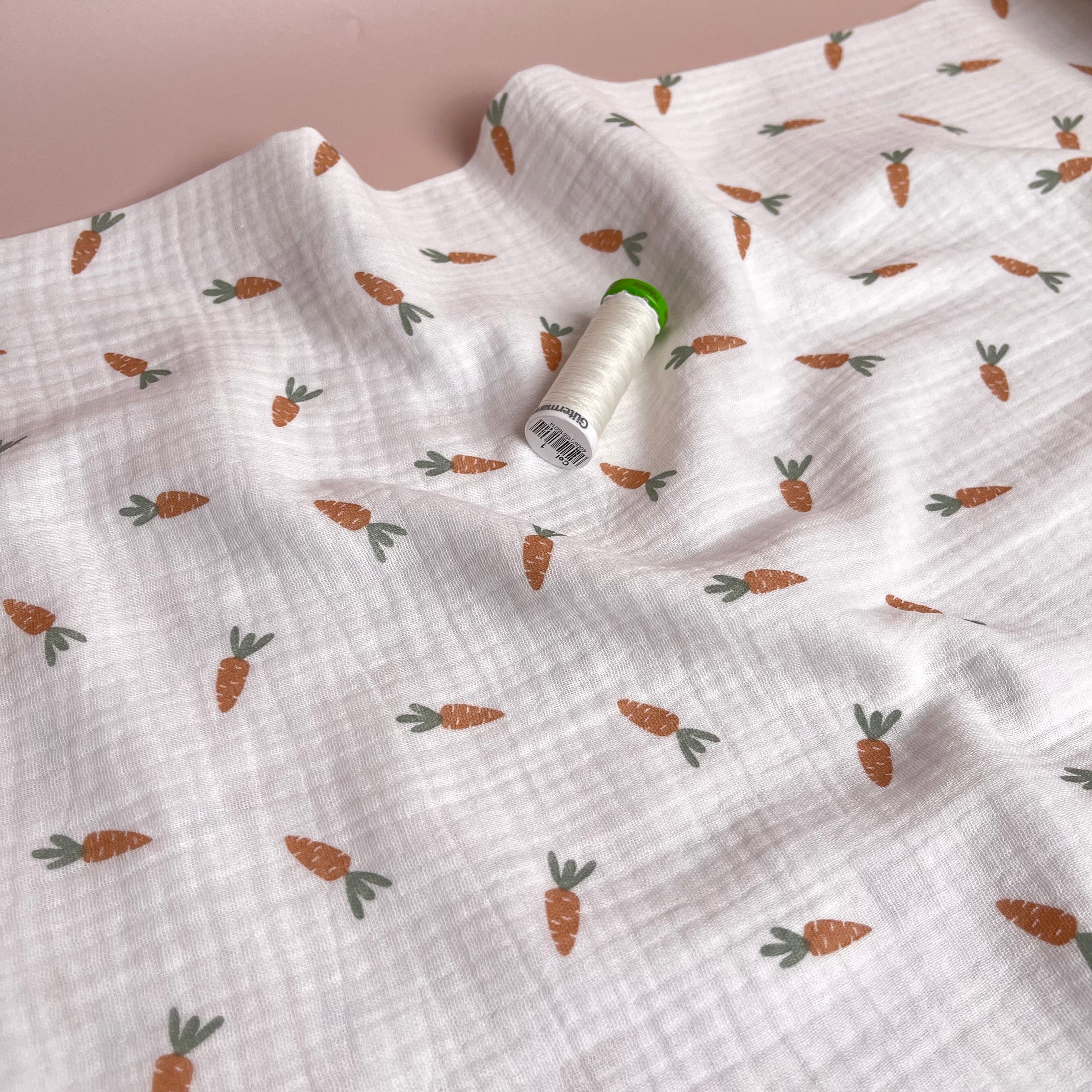 Cute Carrots Off-White Cotton Double Gauze