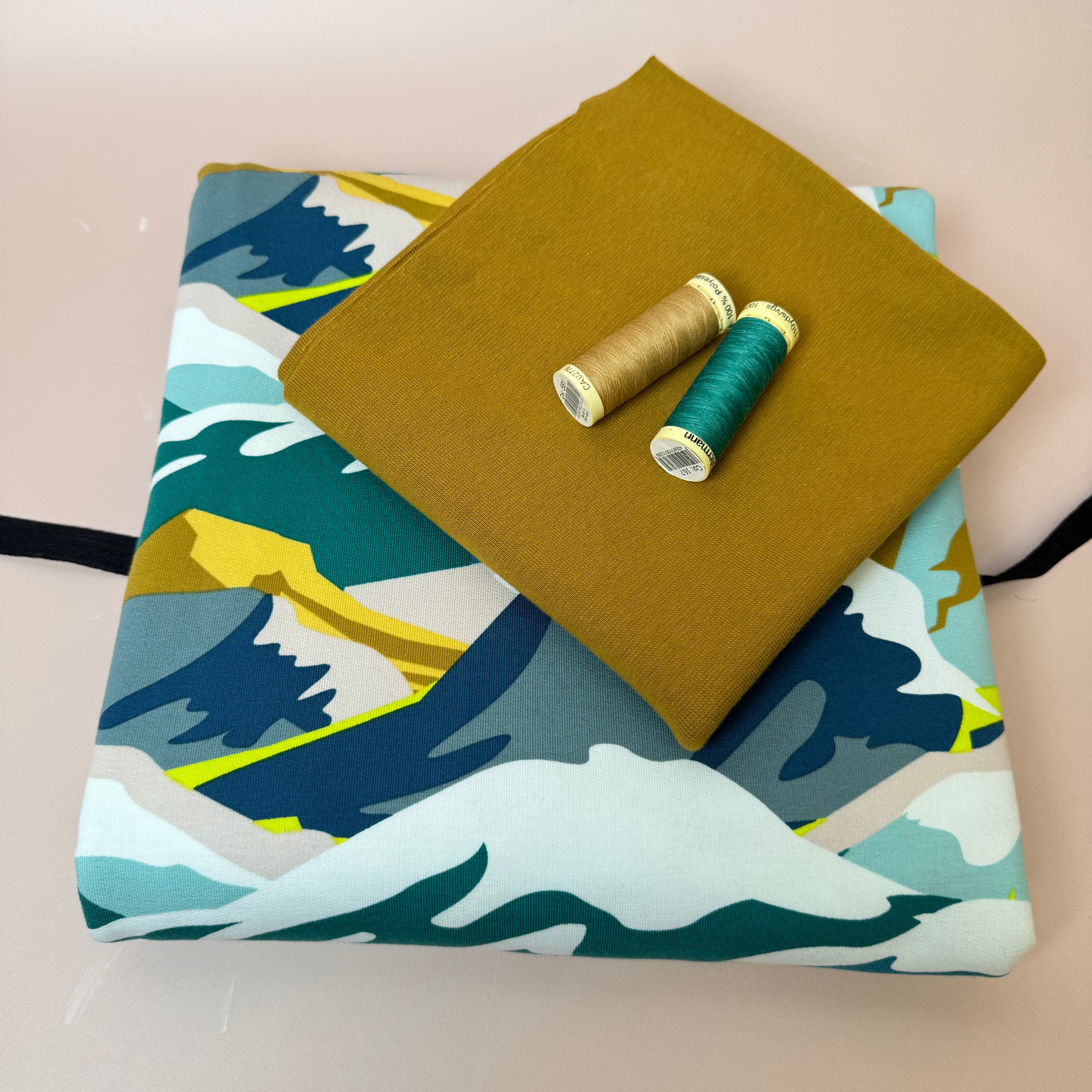 Colour Bundles - Mountains Cotton Sweatshirt & Ribbing