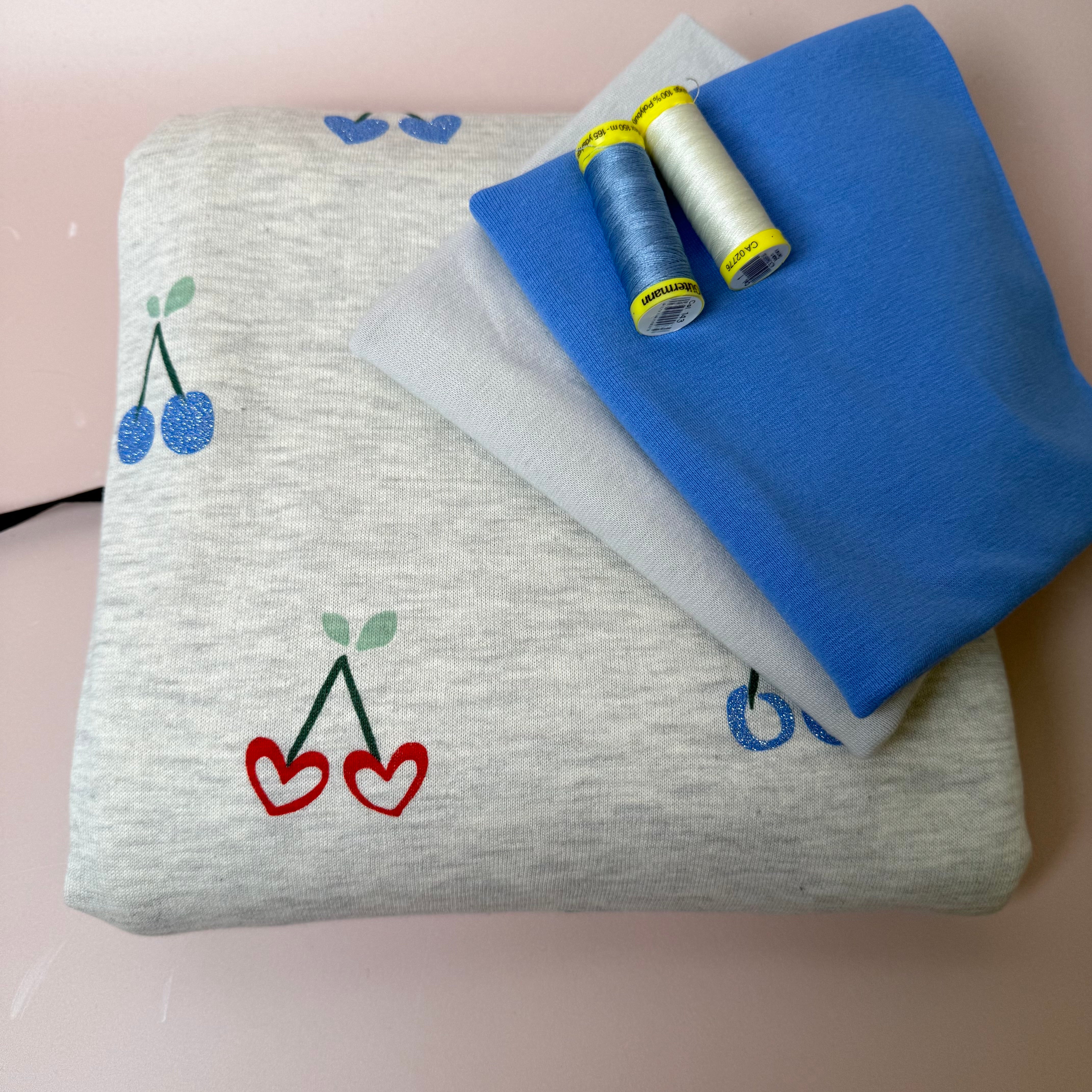Colour Bundles - Cherries on Melange Ecru Sweatshirt & Ribbing