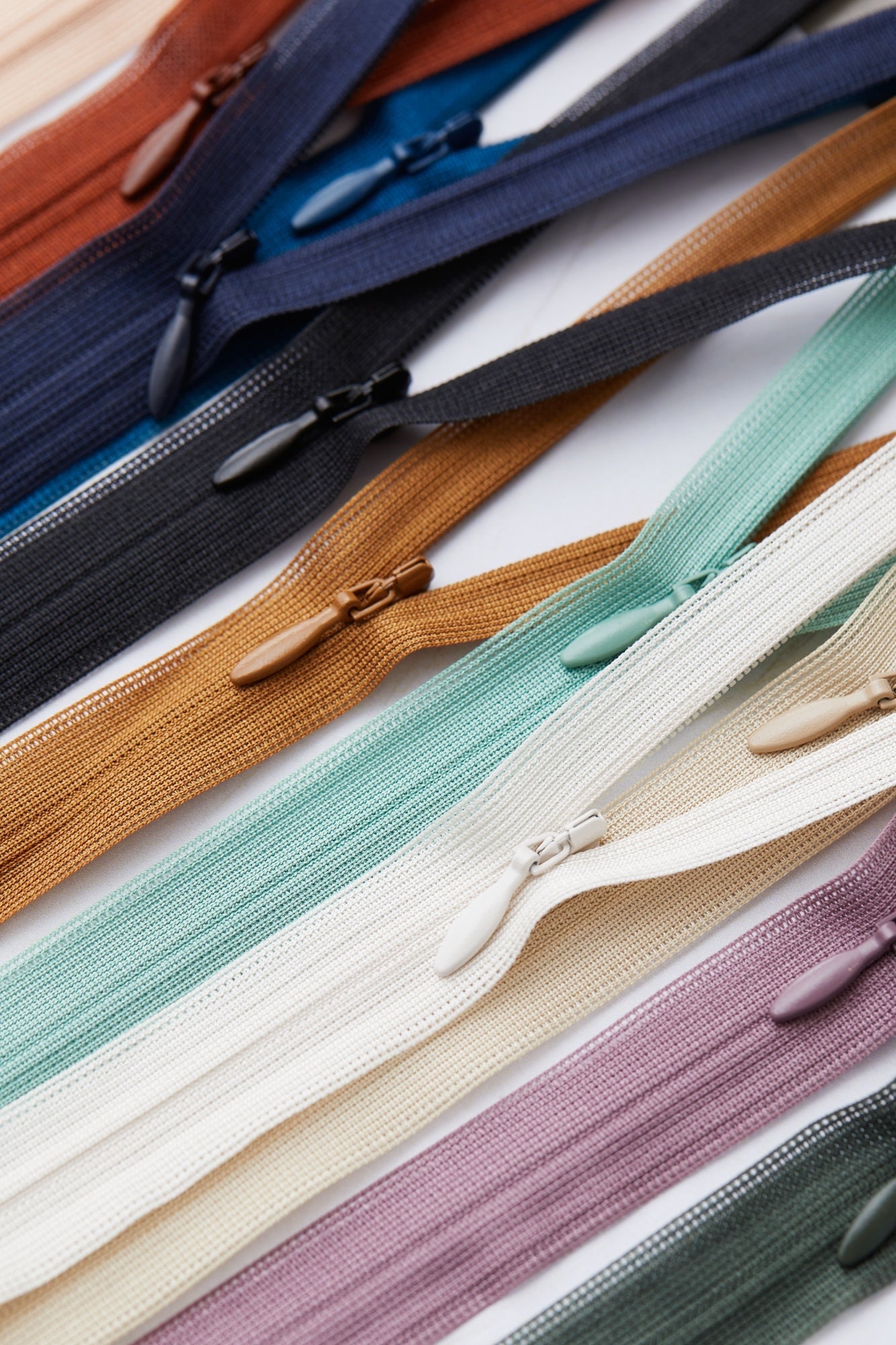 Add Matching Invisible / Concealed Zip - various sizes
