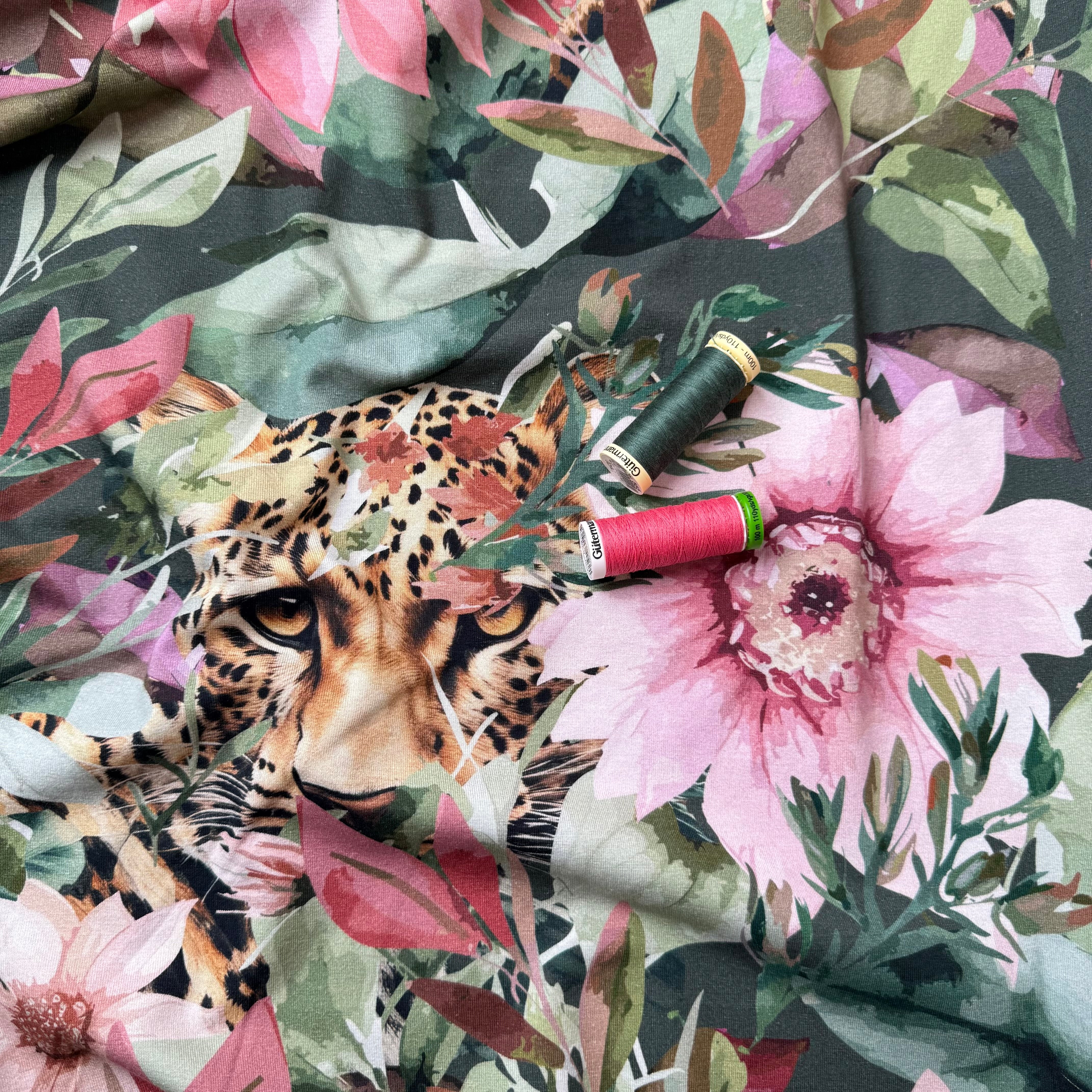 REMNANT 0.32 Metre - Danish Design - Cheetah in the Garden Cotton Jersey