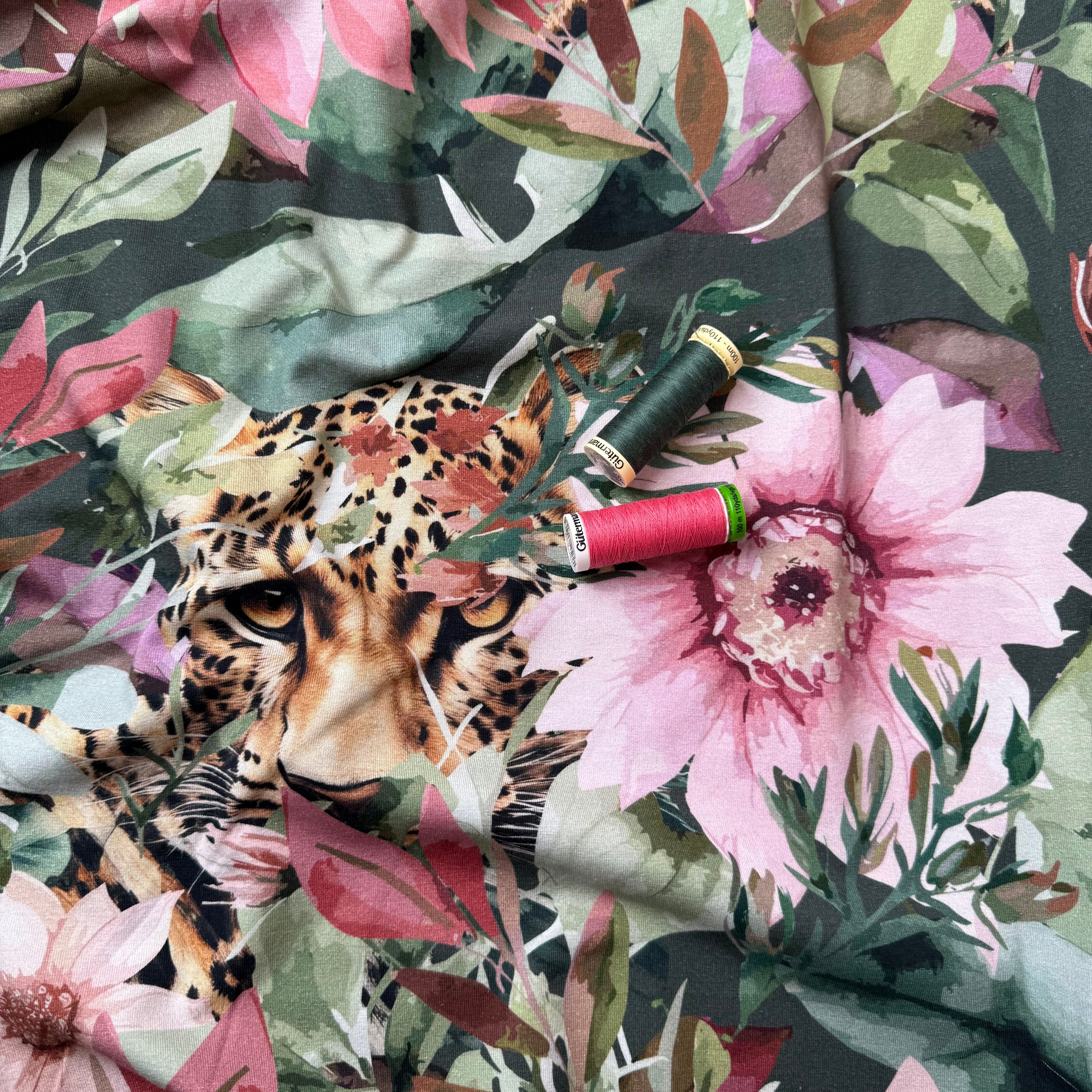 REMNANT 0.32 Metre - Danish Design - Cheetah in the Garden Cotton Jersey