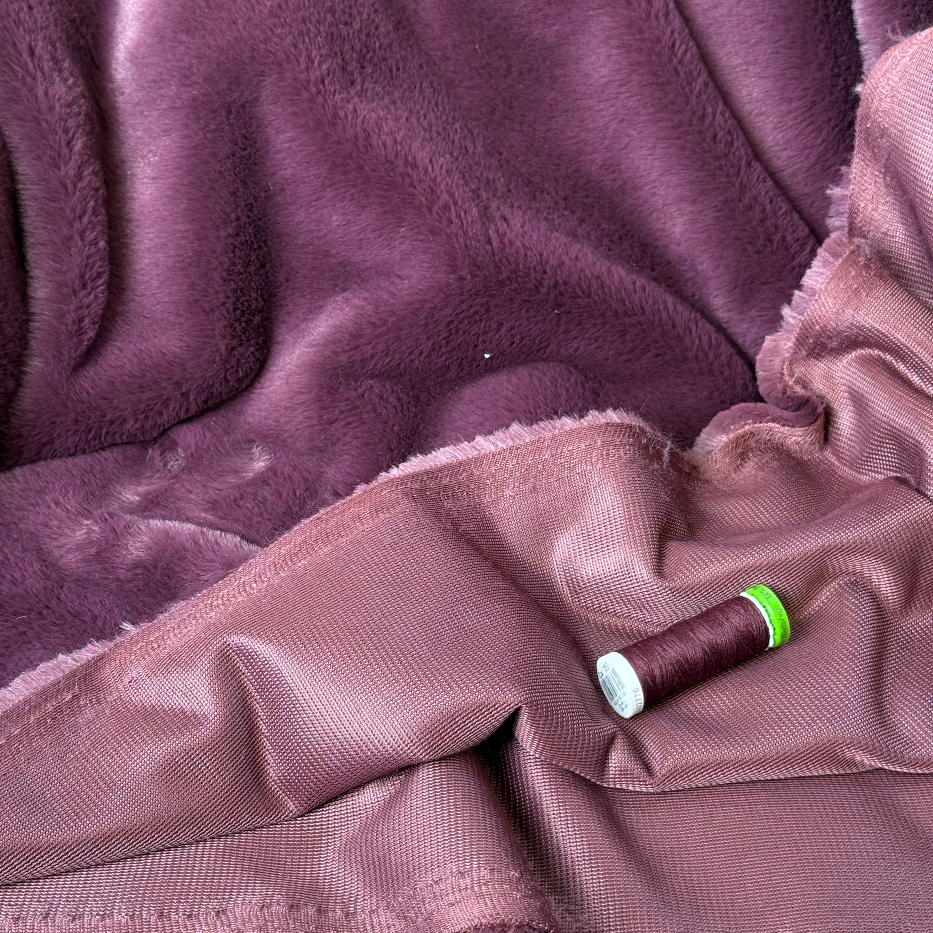 Fur Fabric with Hearts in Bordeaux