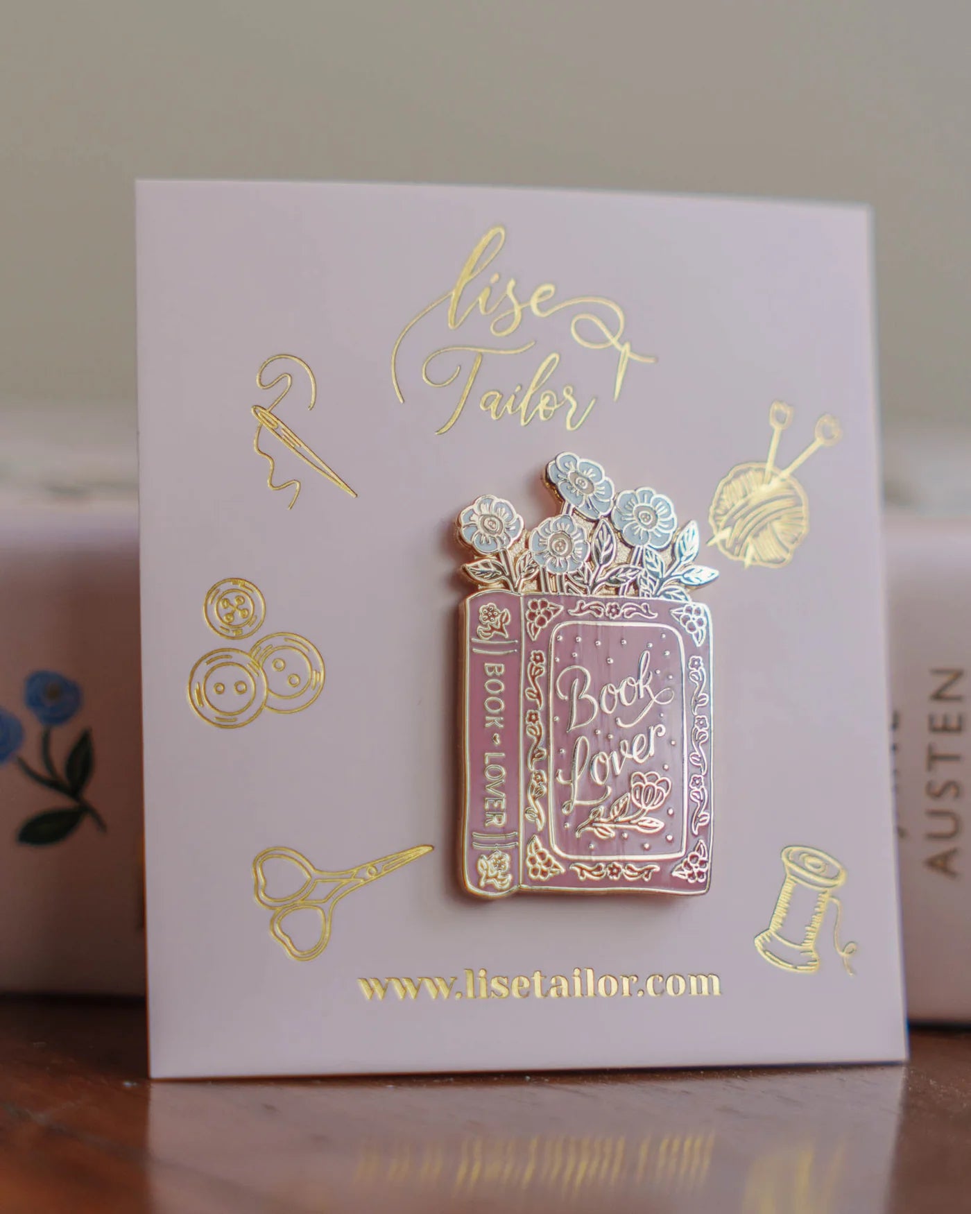 Lise Tailor - “Book Lover” Pin