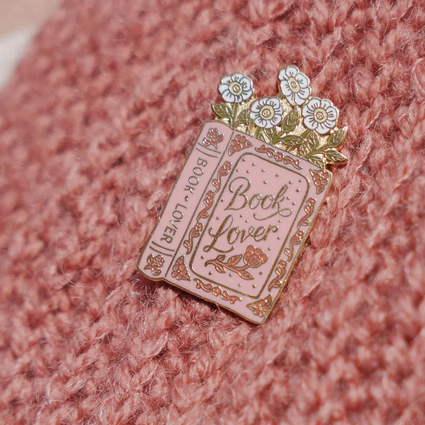 Lise Tailor - “Book Lover” Pin