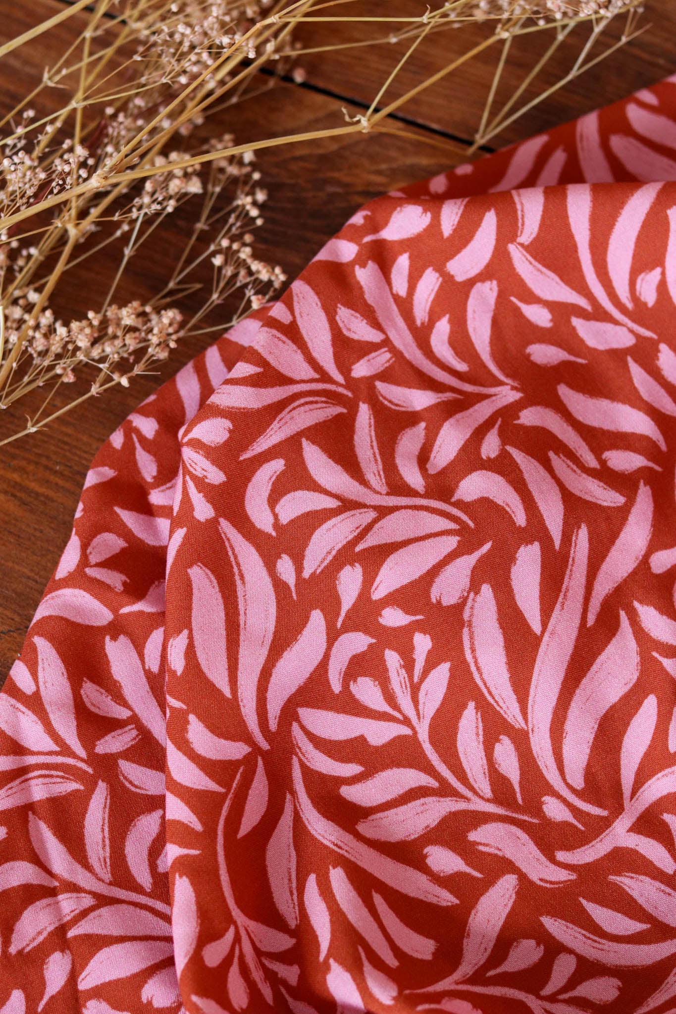 Lise Tailor - Laines Viscose Fabric