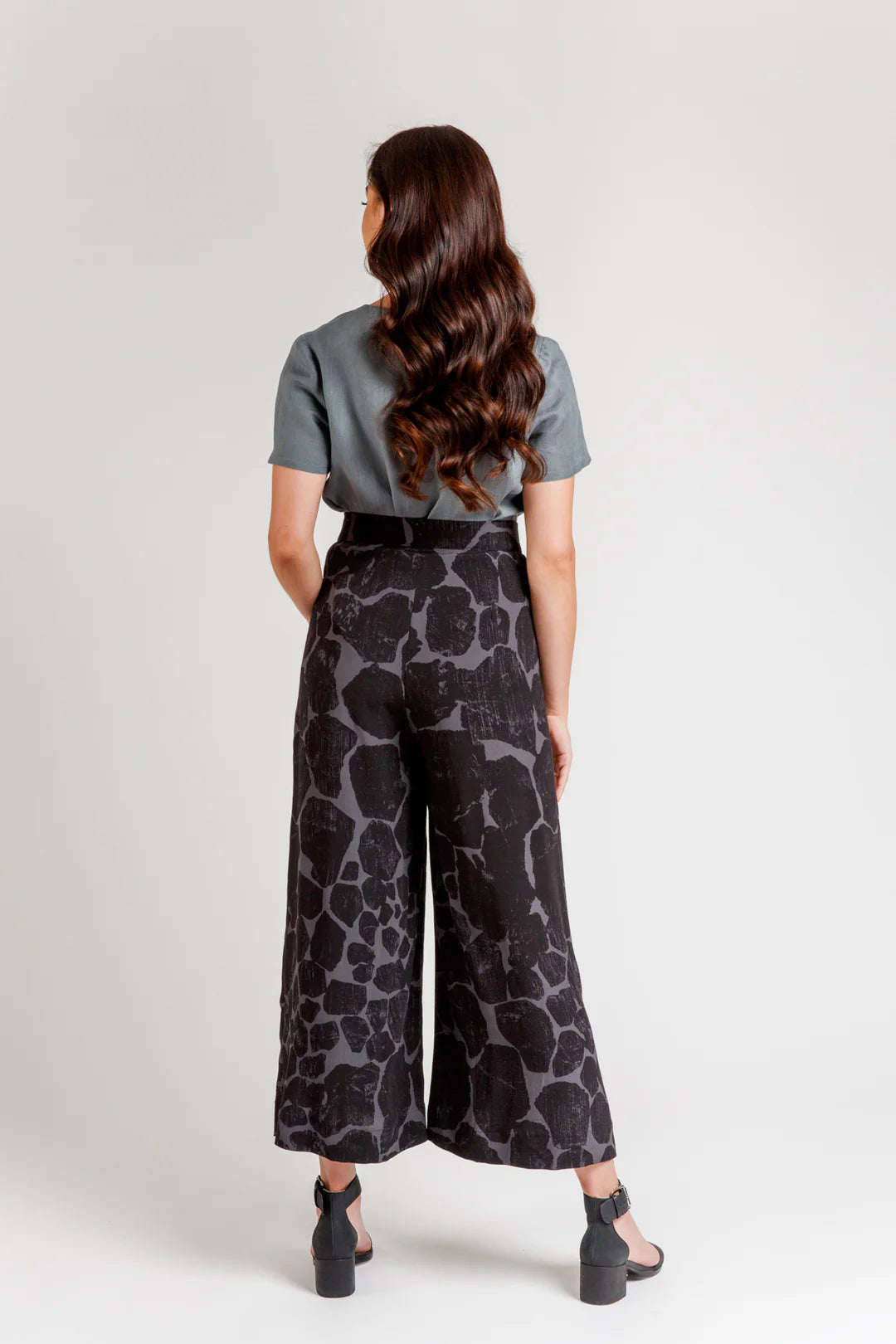 Megan Nielsen - Flint Pants and Shorts Sewing Pattern