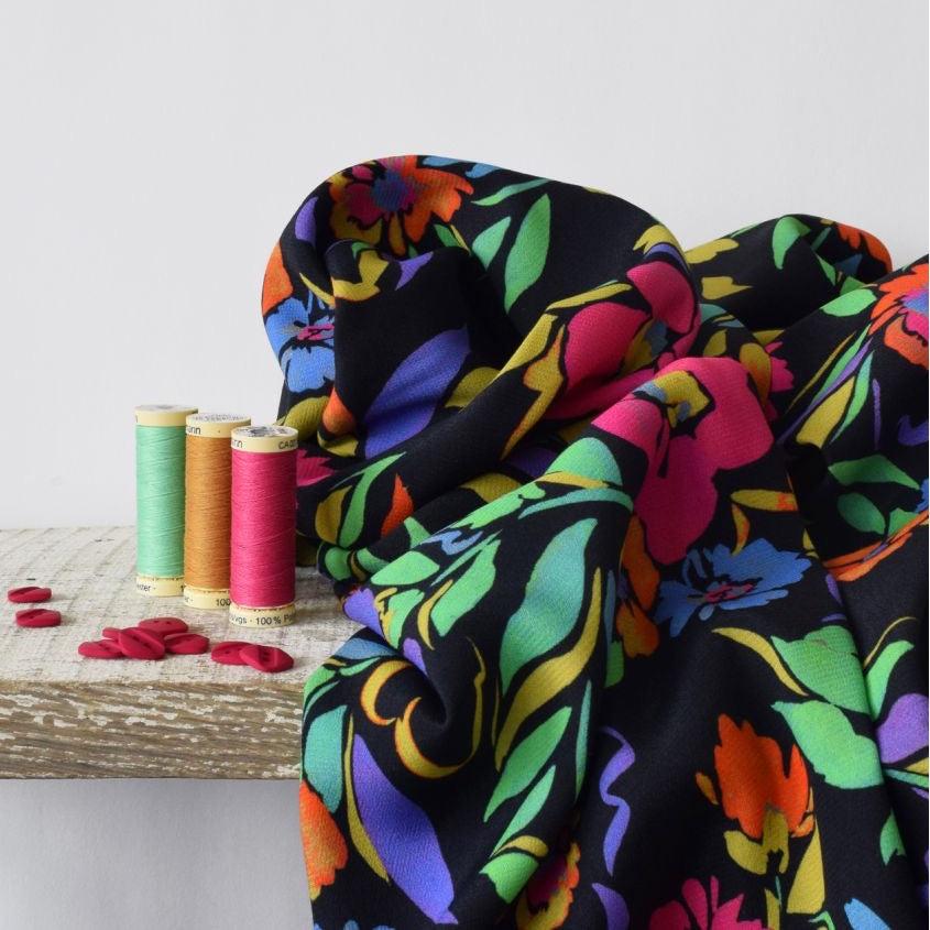 REMNANT 1.70 metres - Cousette - Flowers Bloom Viscose Crepe Fabric