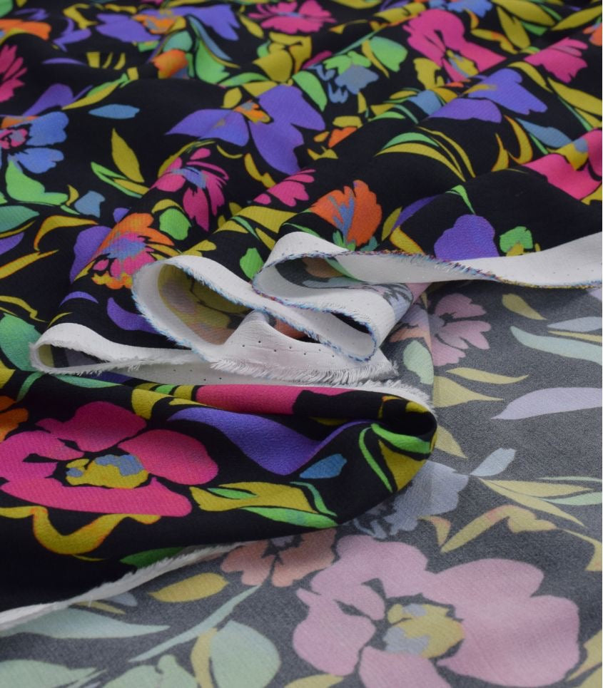 REMNANT 1.70 metres - Cousette - Flowers Bloom Viscose Crepe Fabric