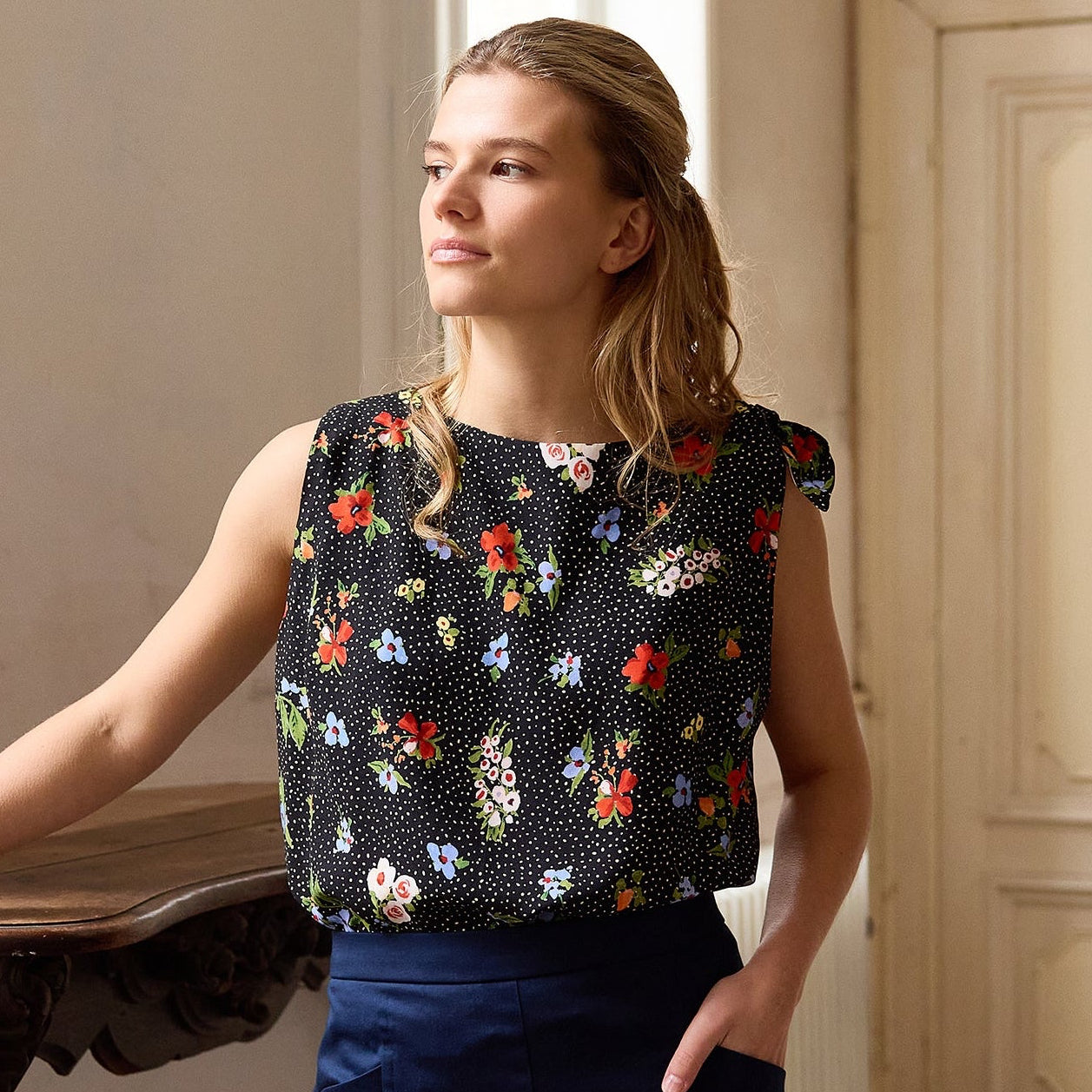 Atelier Jupe - Dots & Flowers on Black Cotton Fabric