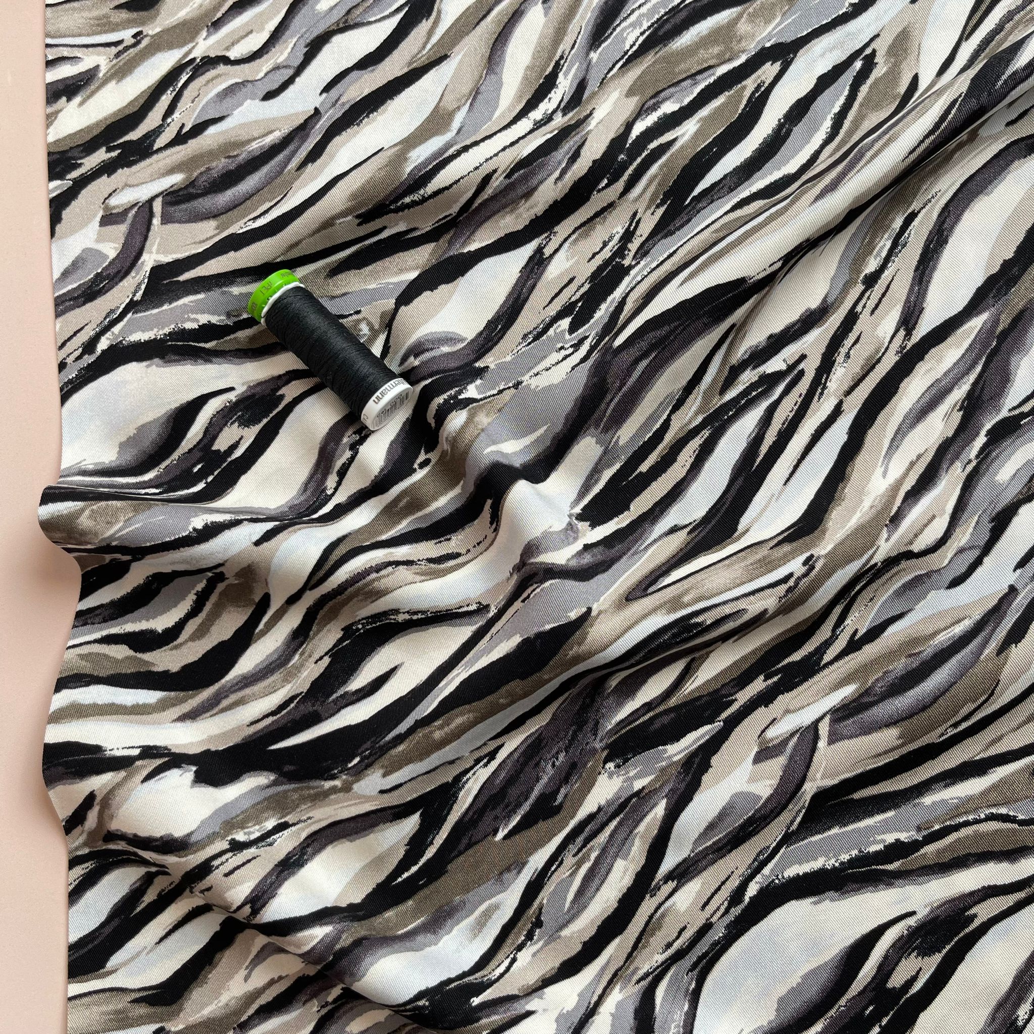 REMNANT 2.35 Metres - Waves in Grey Viscose Twill Fabric