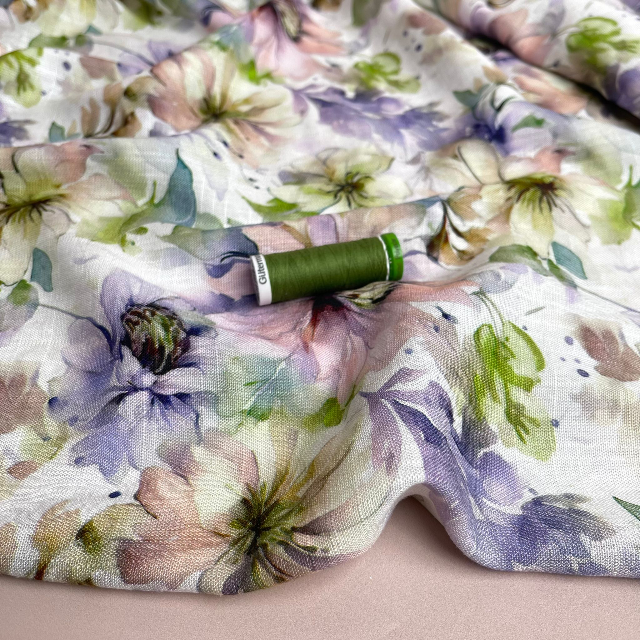 REMNANT 1.48 Metres (small faults near selvedge) Romantic Florals Viscose Linen Fabric (Copy)