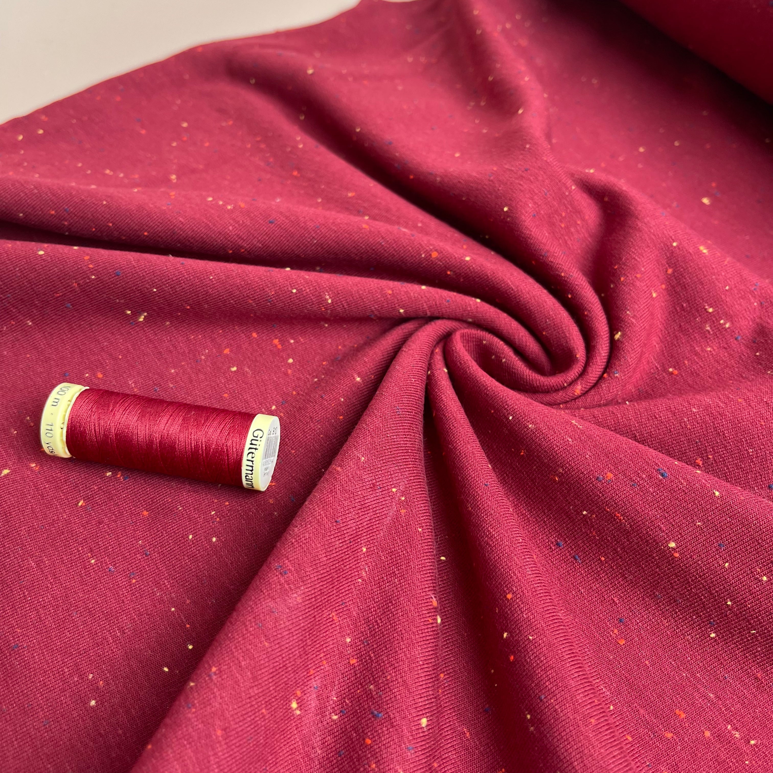 REMNANT 1.36 Metres - Cosy Colours in Berry with multi Flecks Sweat-Shirting