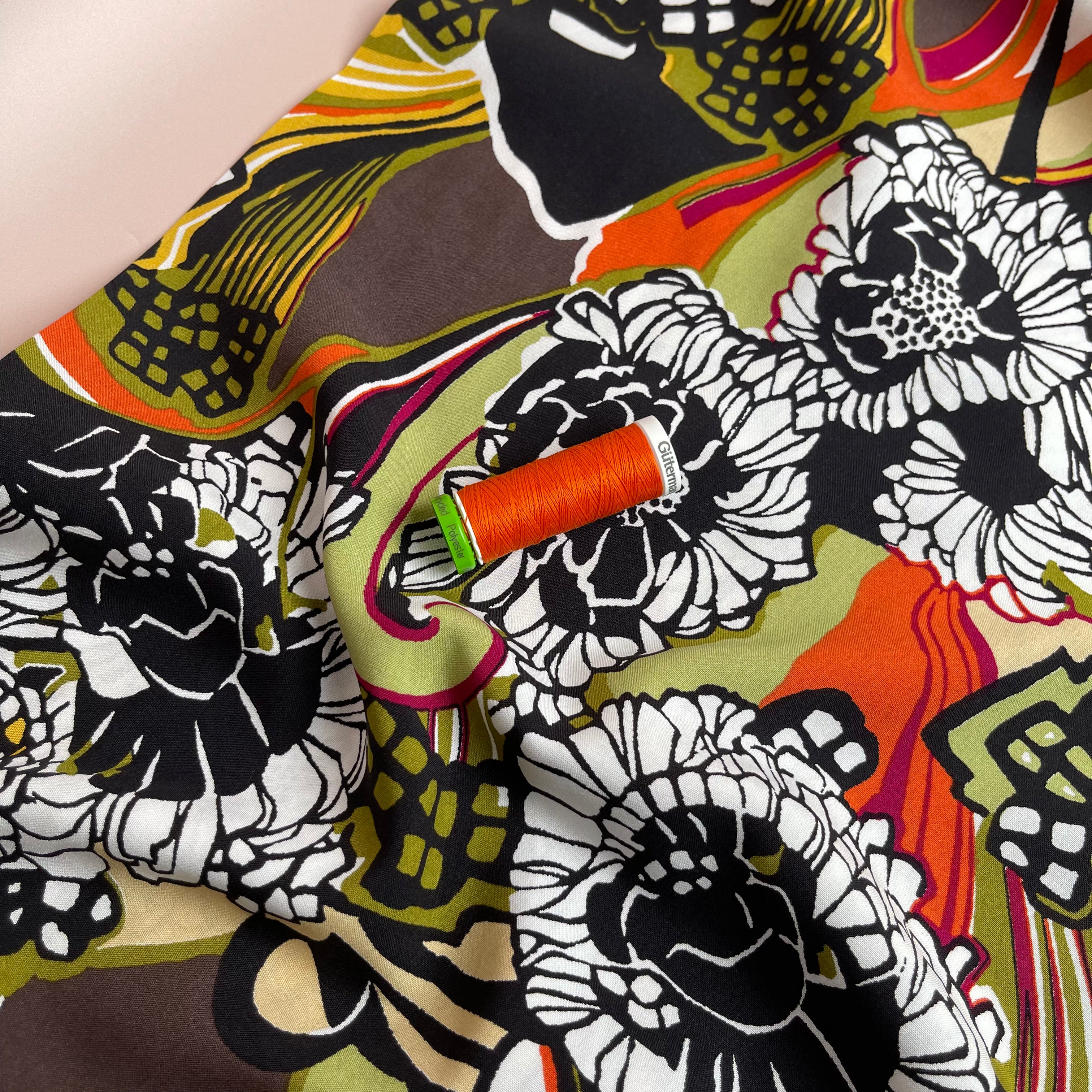 Graphic Flowers Green Viscose Poplin Fabric