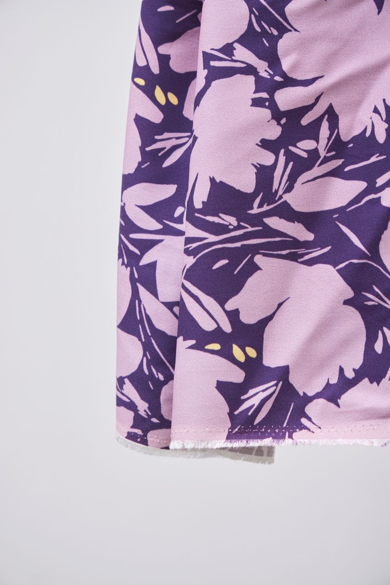 Mind The MAKER - Floral Shade Lilac ECOVERO™ Leia Crepe Fabric