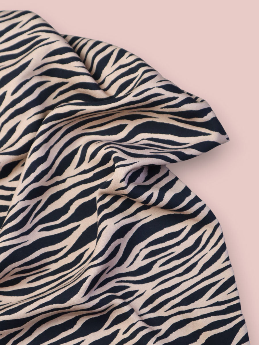 Mind The MAKER - Zebra Dune & Black Viscose Twill with LENZING™ ECOVERO™ fibres