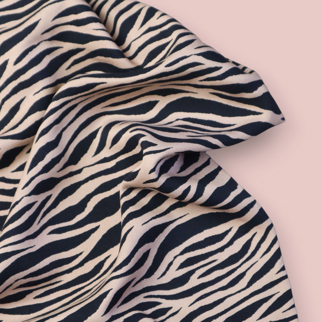 Mind The MAKER - Zebra Dune & Black Viscose Twill with LENZING™ ECOVERO™ fibres