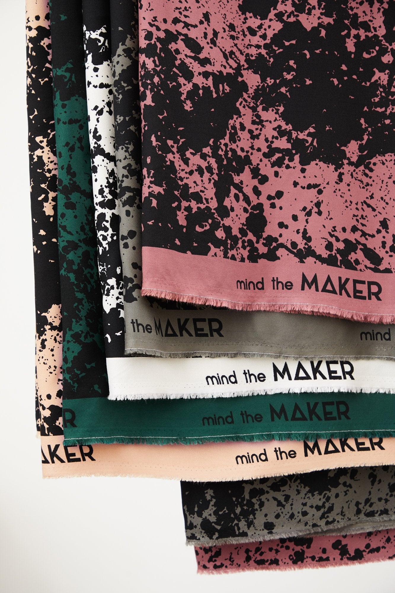 Mind The MAKER - Shadow Splash Bottle Green ECOVERO™ Leia Crepe Fabric
