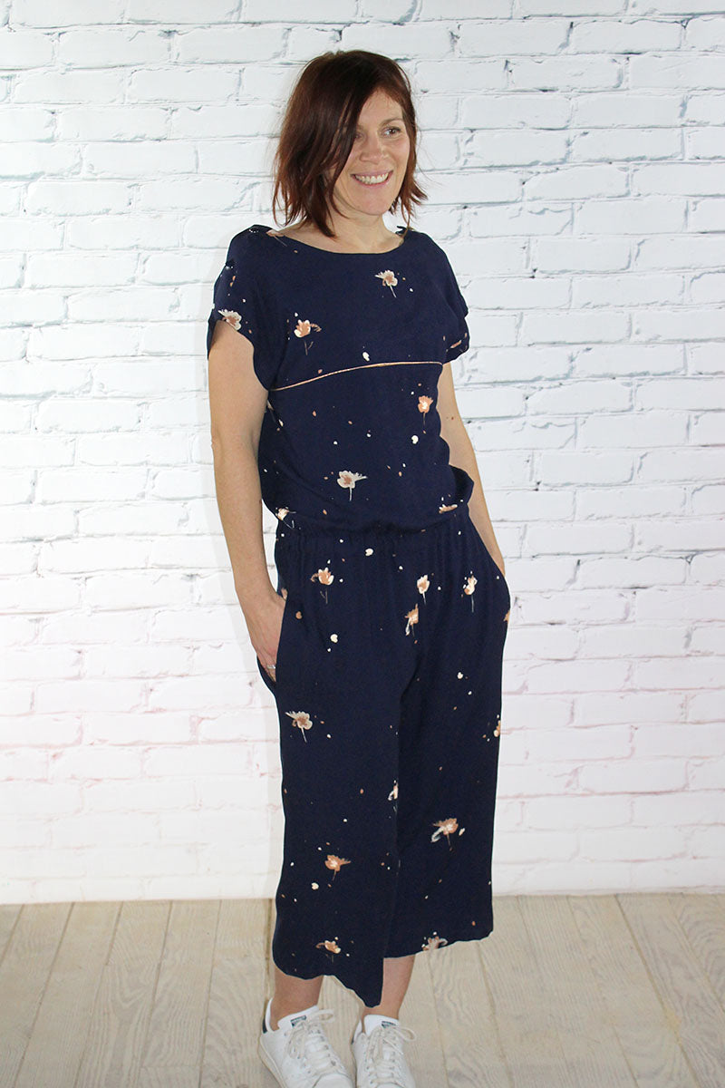 REMNANT 0.5 Metre - & Zoé - Windy Navy Blue Viscose Crepe Fabric