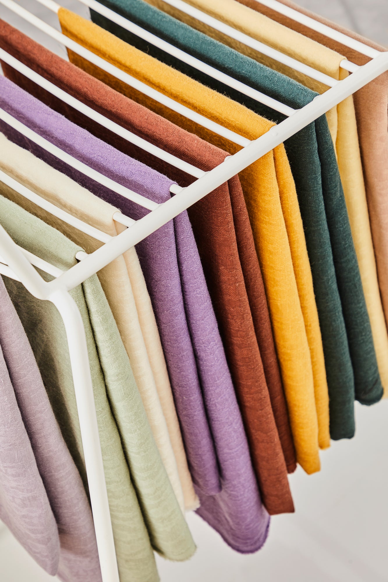 Meet MILK - Mauve Hoya Jacquard Linen with TENCEL™ Lyocell fibres
