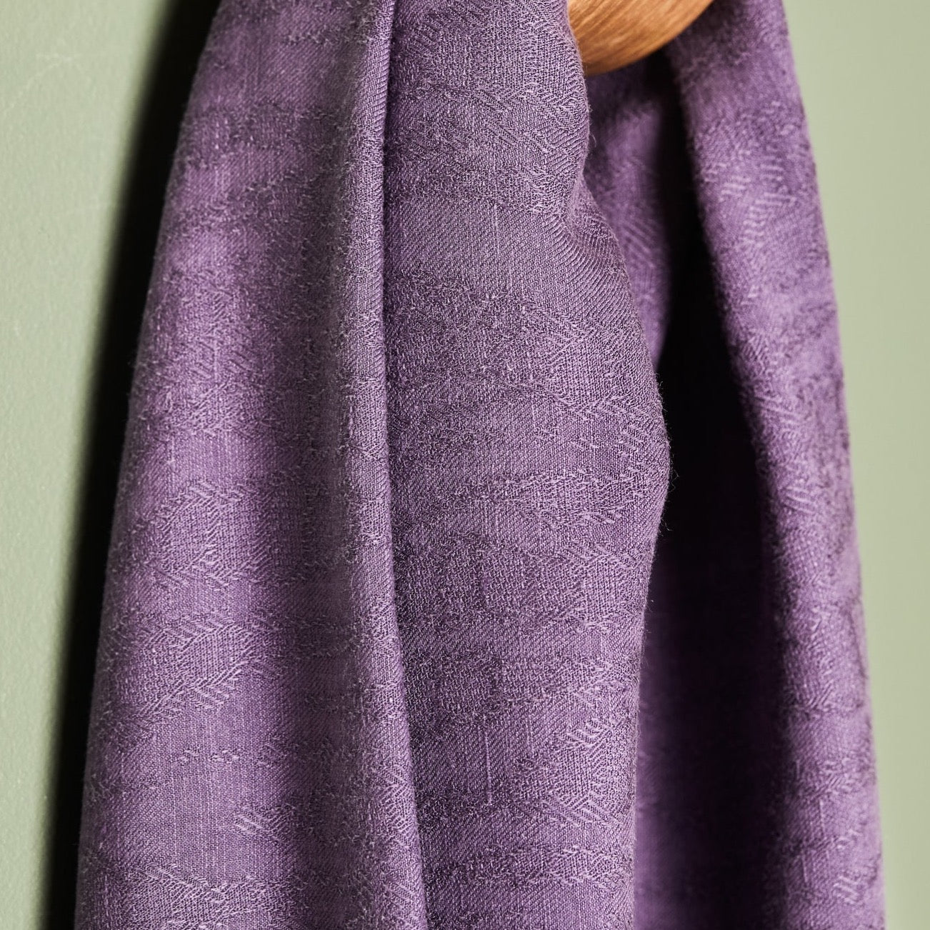 Meet MILK - Mauve Hoya Jacquard Linen with TENCEL™ Lyocell fibres