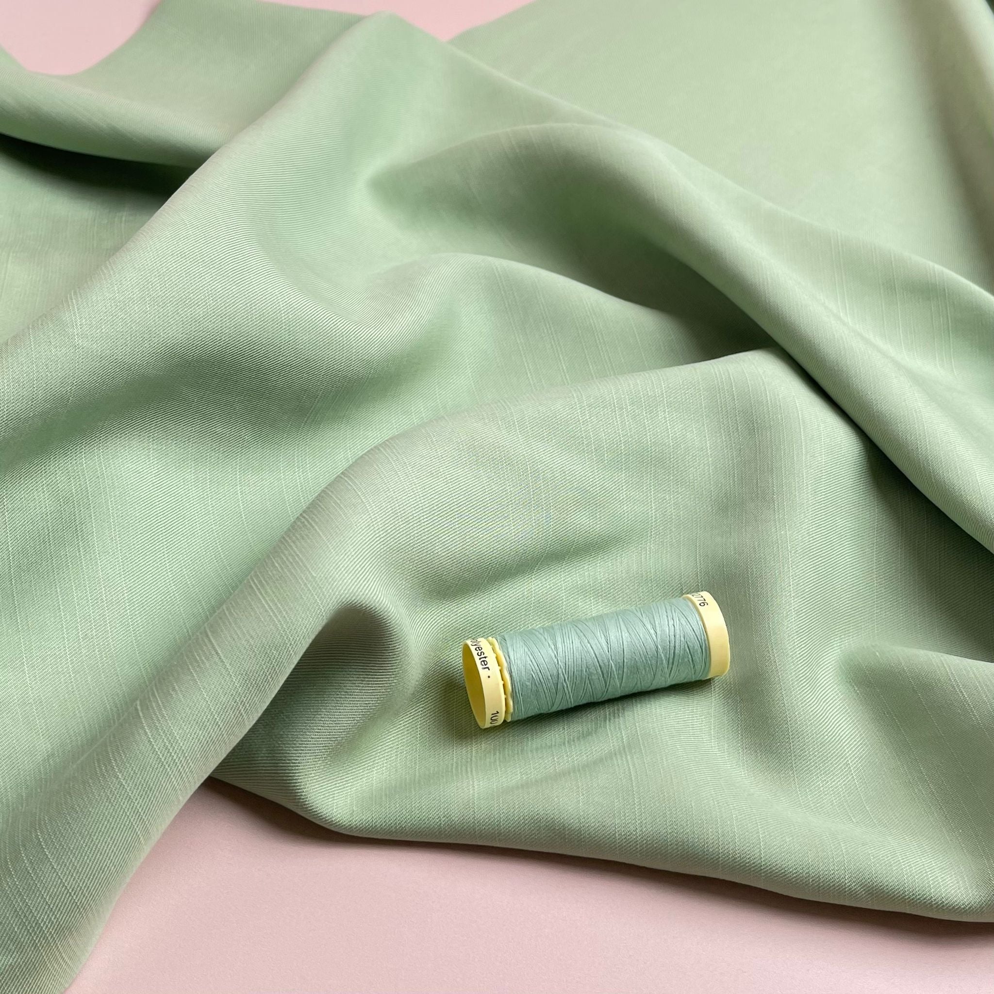 Fresh Green Slub Linen with Tencel™ Fibres