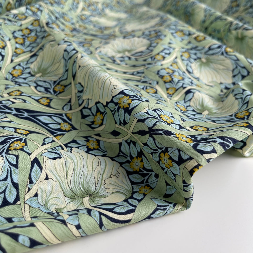 REMNANT 0.72 Metre - Morris Large Green Cotton Lawn Fabric