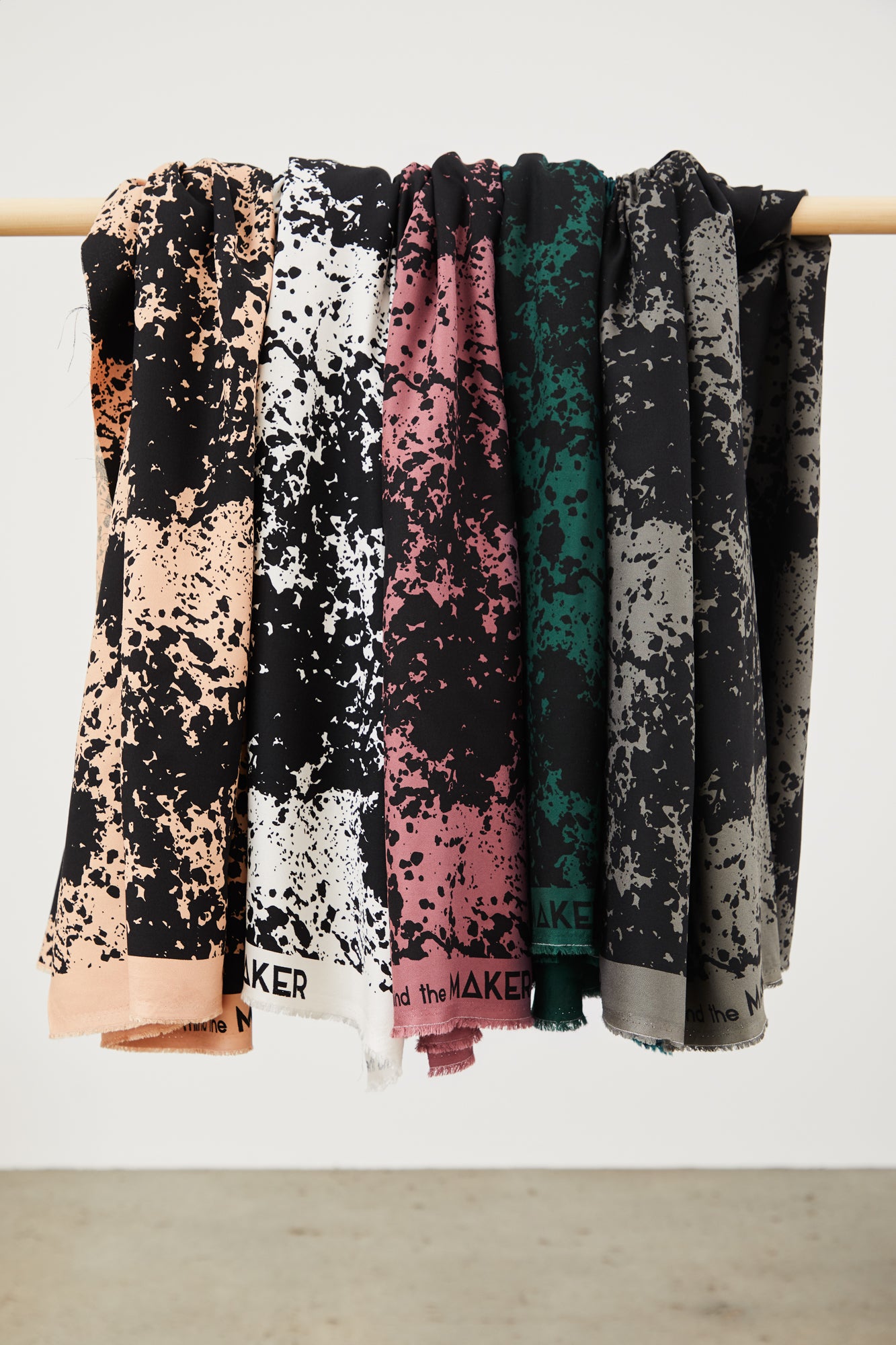 Mind The MAKER - Shadow Splash Calm Grey ECOVERO™ Leia Crepe Fabric