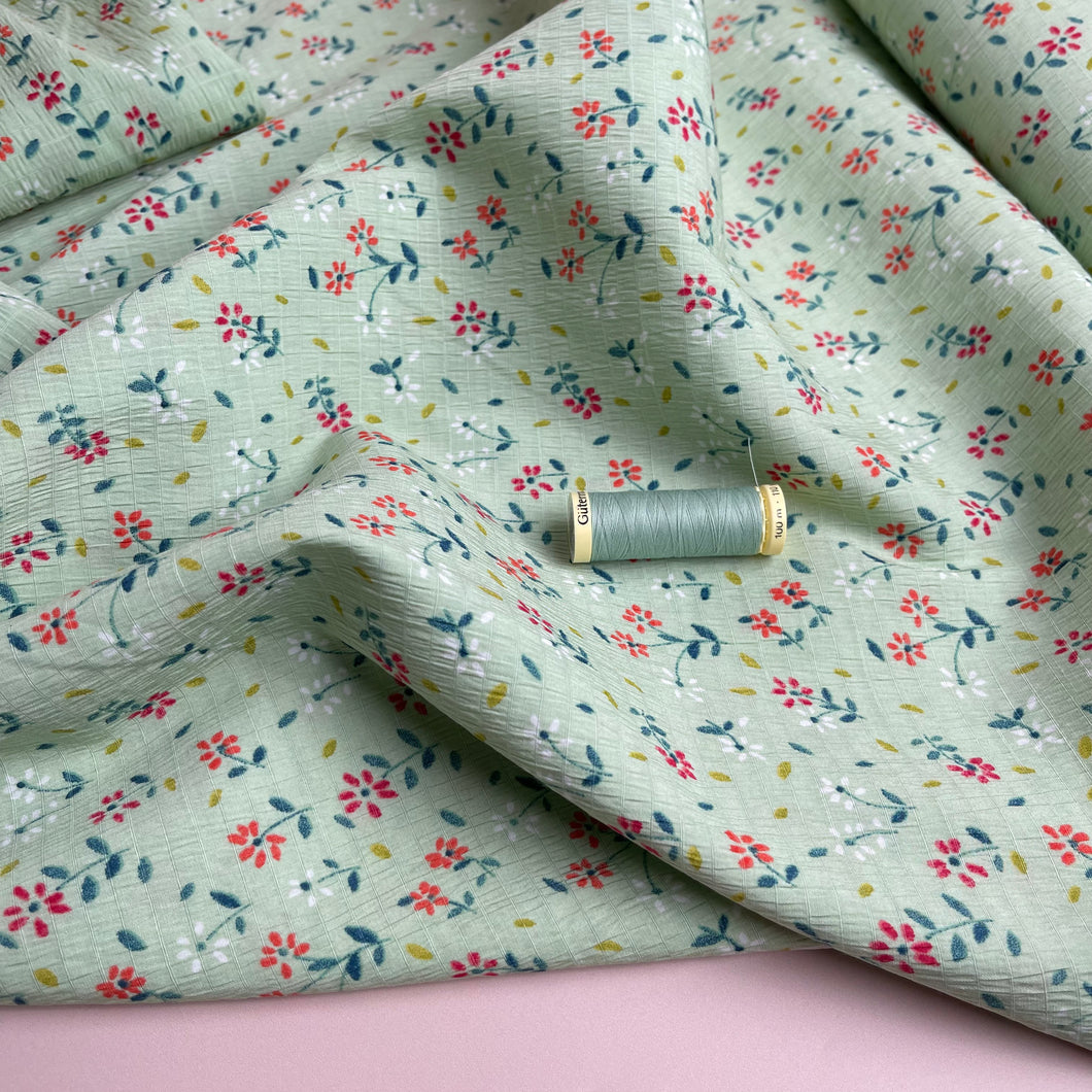 REMNANT 0.97 Metre - Ditsy Petals on Spring Green Viscose Seersucker Fabric