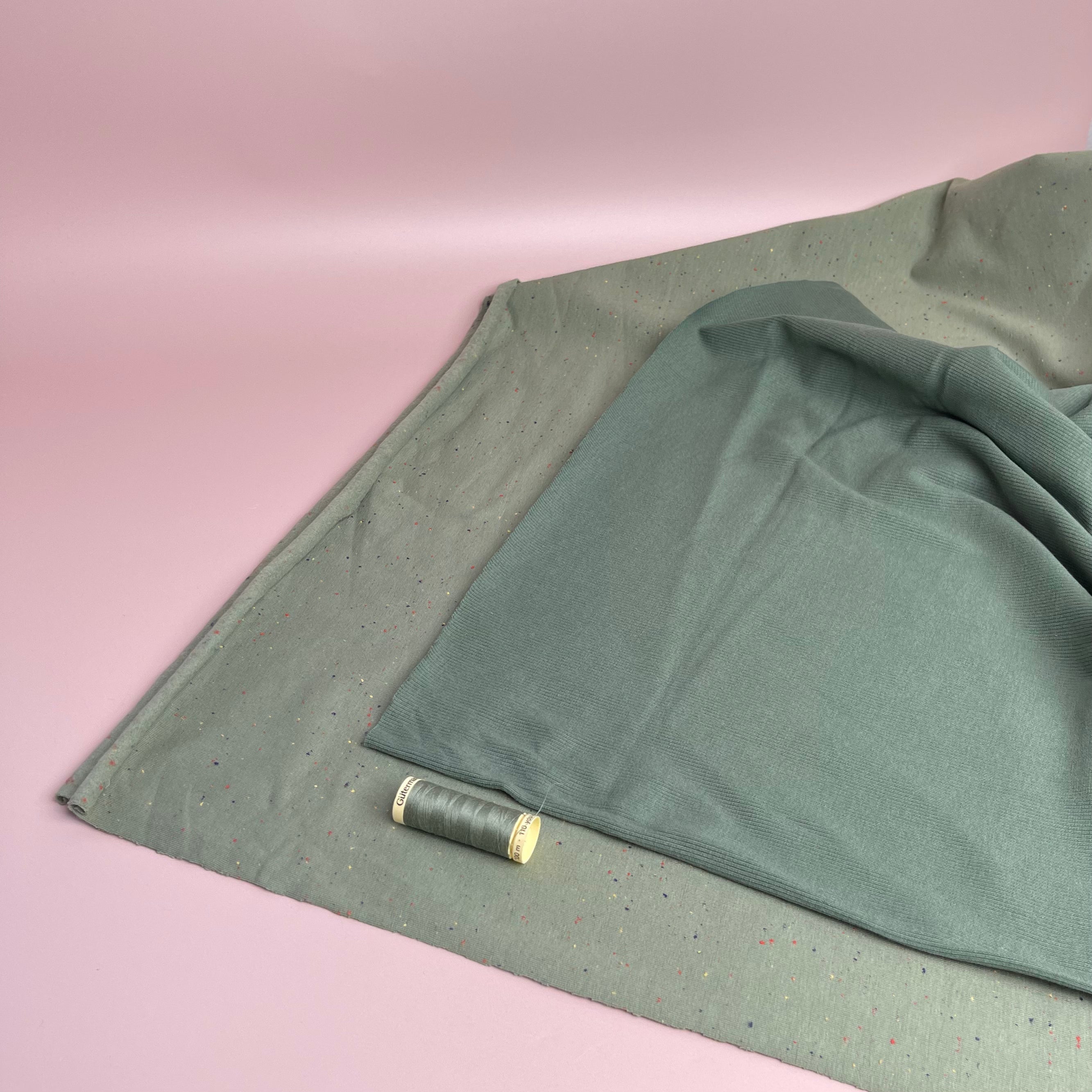REMNANT 1.50 Metres - Cosy Colours in Light Green with multi Flecks Sweat-Shirting