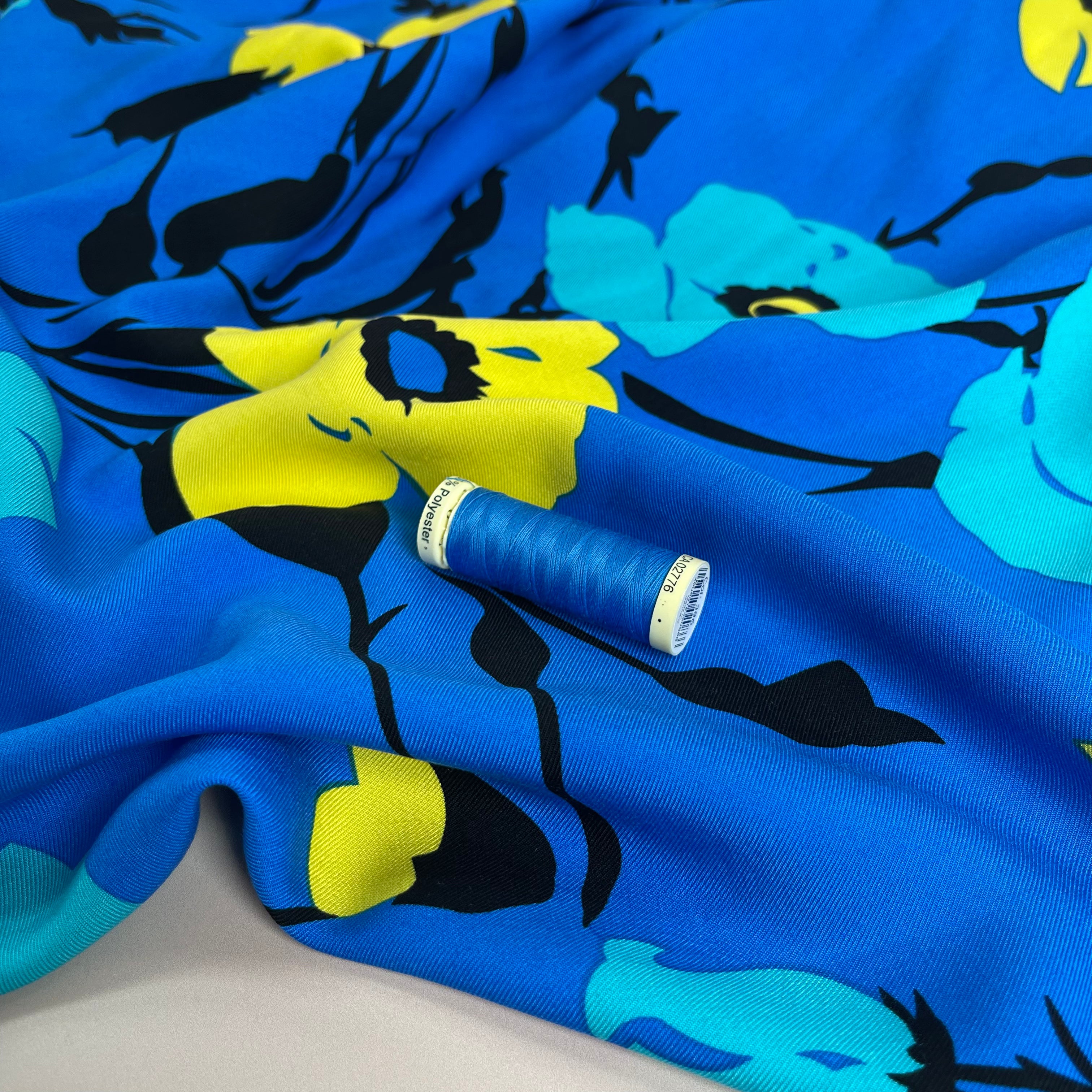 REMNANT 2.03 metres - FAULT apprx. 5cm pull in the centre - Bold Flowers in Brilliant Blue Viscose Twill Fabric